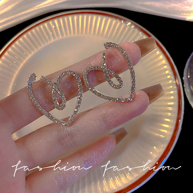 Wholesale 925 Silver Needle with Diamond Heart Alloy Earrings